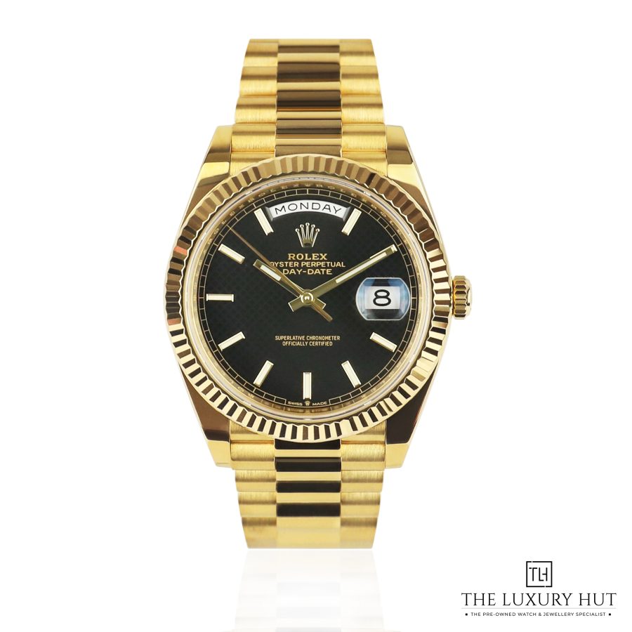 Rolex Day Date 40 Yellow Gold Black Motif 52036 a