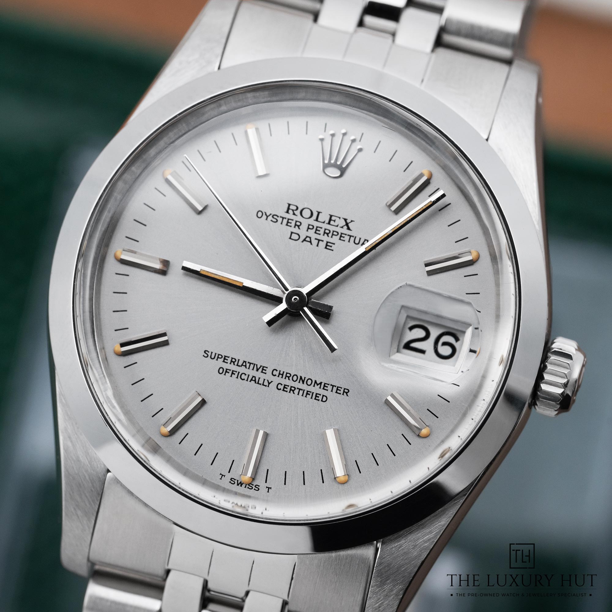 2025/07/Vintage_Rolex_Oyster_Perpetual_Date_Silver_51970-ee.jpg