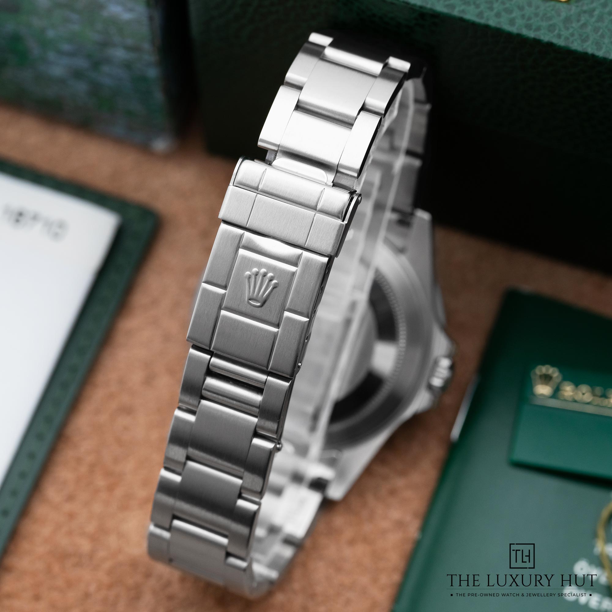 2025/10/Rolex_GMT-Master_II_Pepsi_Steel_40mm_Black_52186-e.jpg
