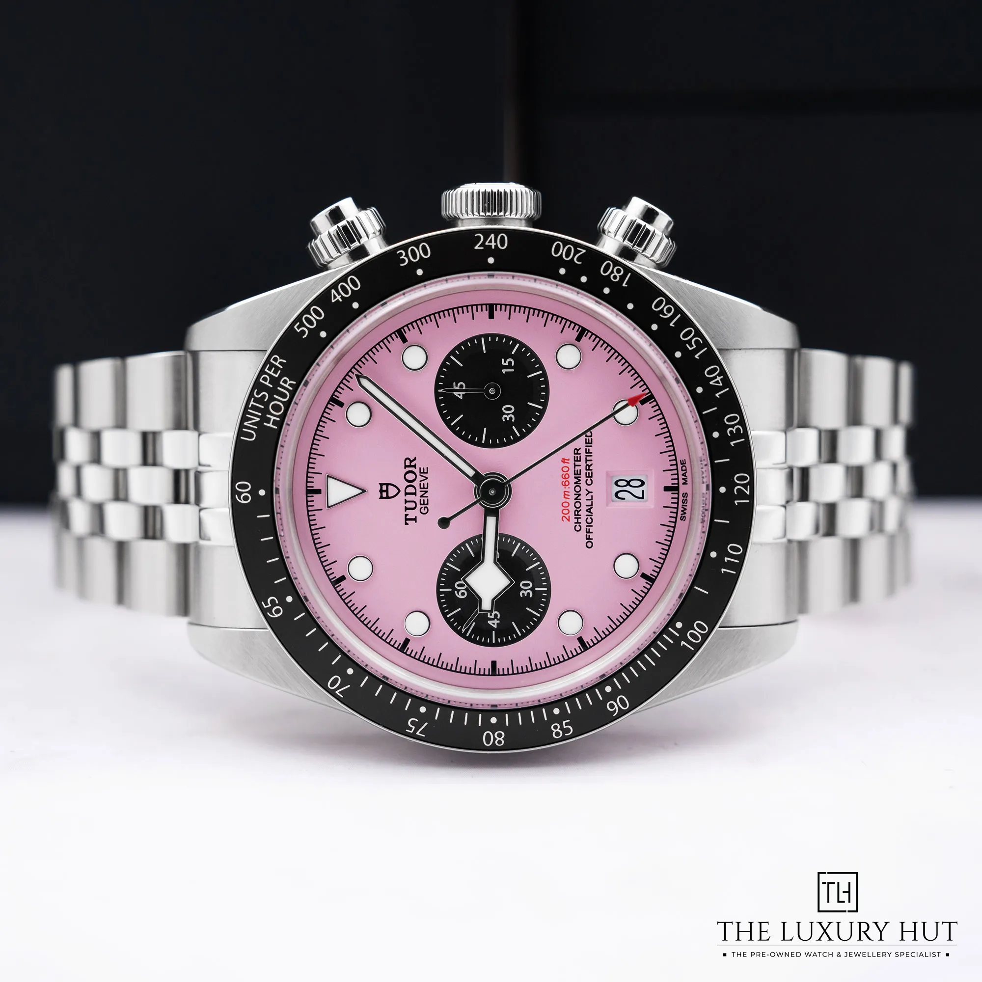 2025/12/23ea8d4c-c1ac-4672-af81-66a2e3f4af3aTudor_Black_Bay_Chrono_Steel_41mm_Pink_Dial_52517-c.jpg.webp