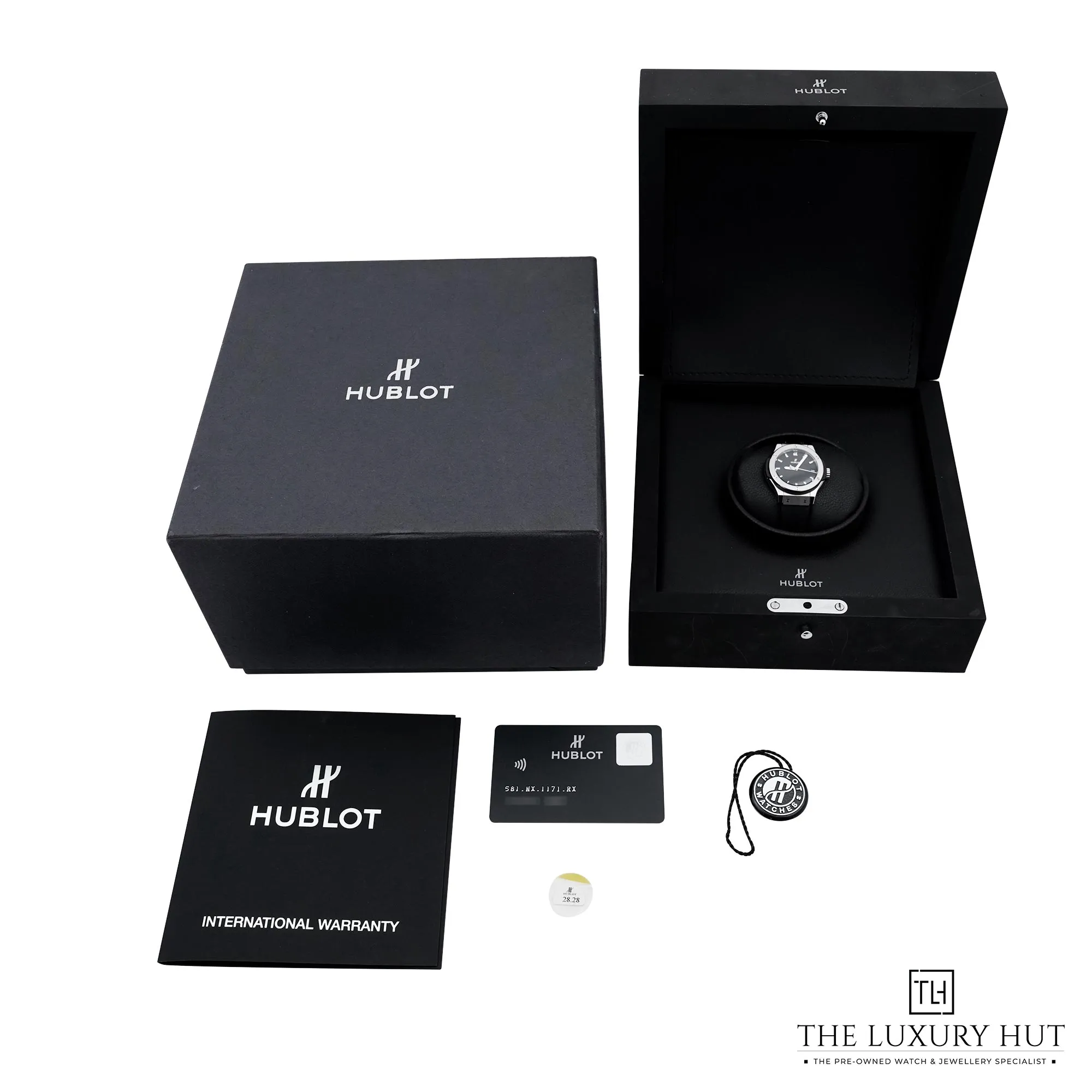 2026/01/45ac42e7-c303-4abf-9c2d-e078a0689f56Hublot_Classic_Fusion_Titanium_Black_Sunray_Dial_52540-e.jpg.webp