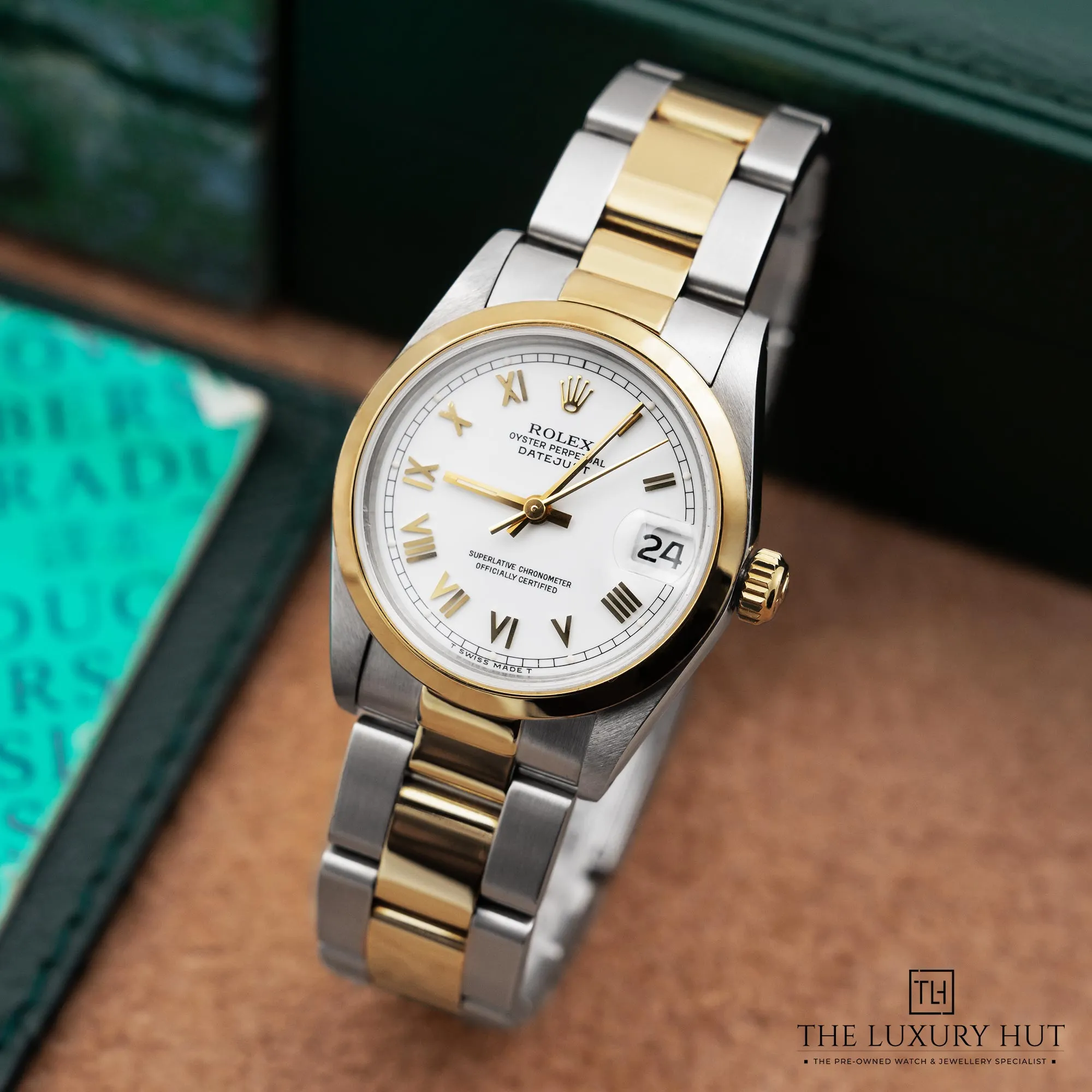 2026/01/63bdc8ef-f267-44ba-9c2f-dac0dbbd43b9Rolex_Datejust_Steel_Gold_White_Roman_Dial_52588-b.jpg.webp