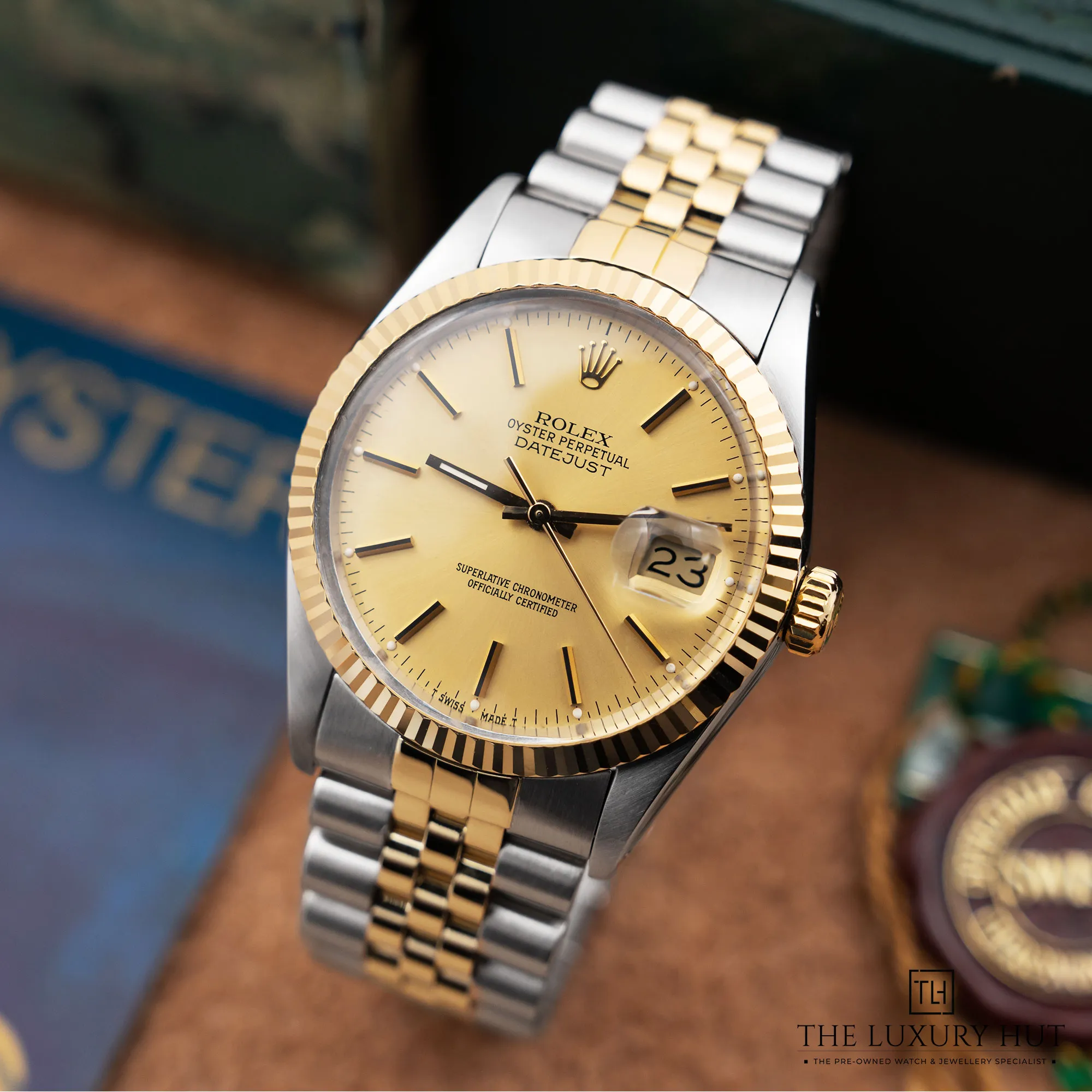 2026/01/989e259f-fb69-488c-9f7e-db6d763e3f0cRolex_Datejust_36_Steel_Yellow_Gold_Champagne_Dial_52471-b.jpg.webp
