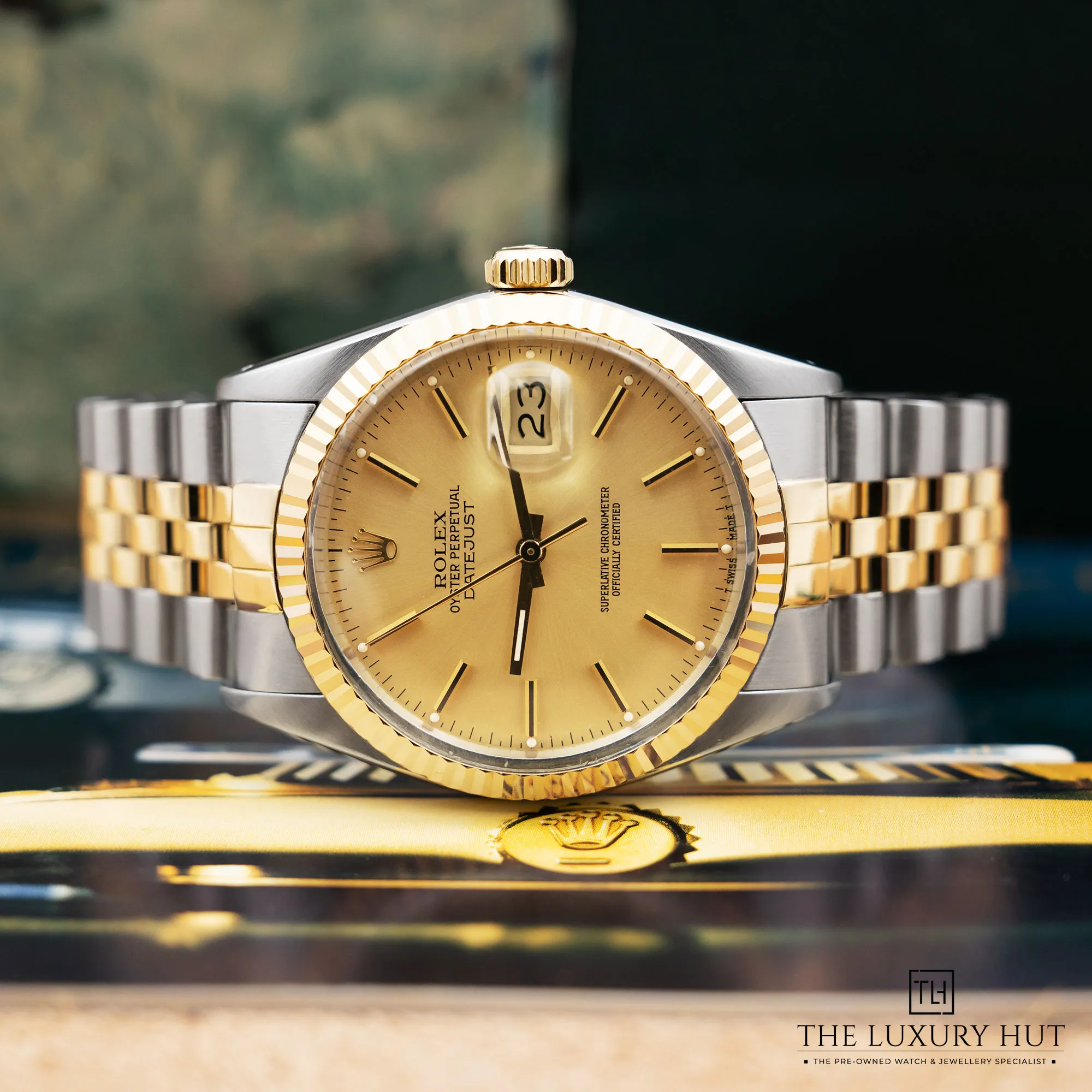 2026/01/9a993162-1d5b-4309-94d3-cad5ff9728d0Rolex_Datejust_36_Steel_Yellow_Gold_Champagne_Dial_52471-c.jpg.webp