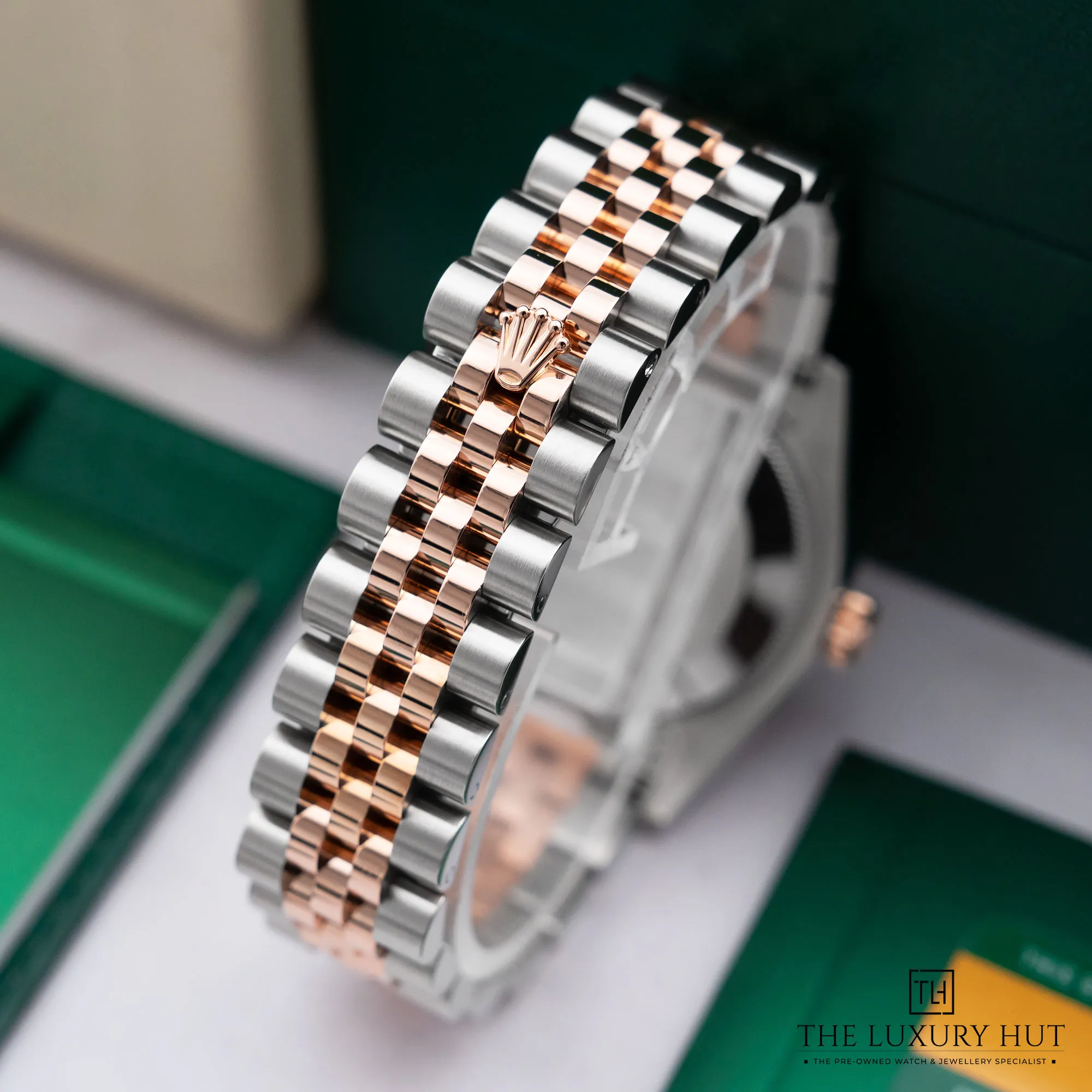 2026/02/3814a7a1-2d1c-4bab-8d25-1be961948d84Rolex_Datejust_31mm_Sundust_Diamond_Dial_LB814-d.jpg.webp