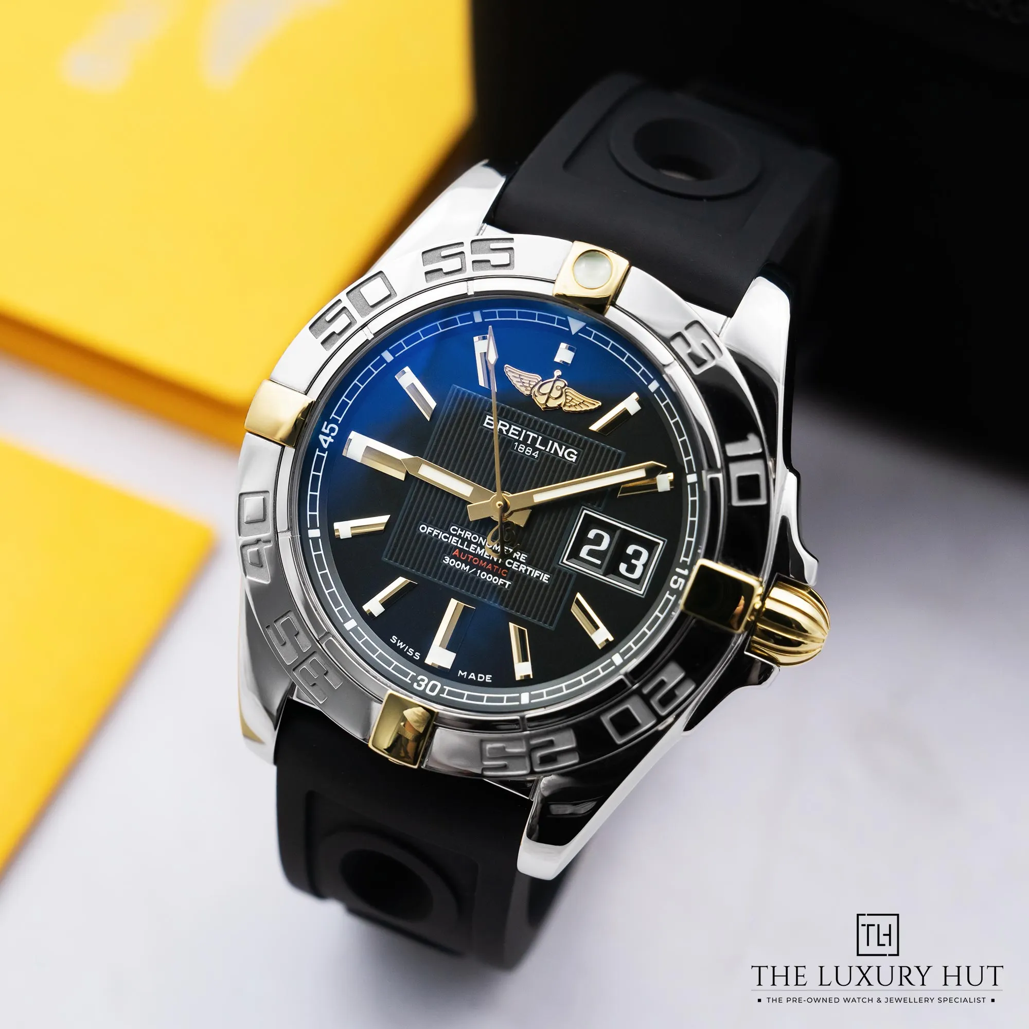 2026/02/6233d993-4576-40f6-80bf-2f9656df85ceBreitling_Cockpit_Steel_Yellow_Gold_Black_Dial_52666-b.jpg.webp