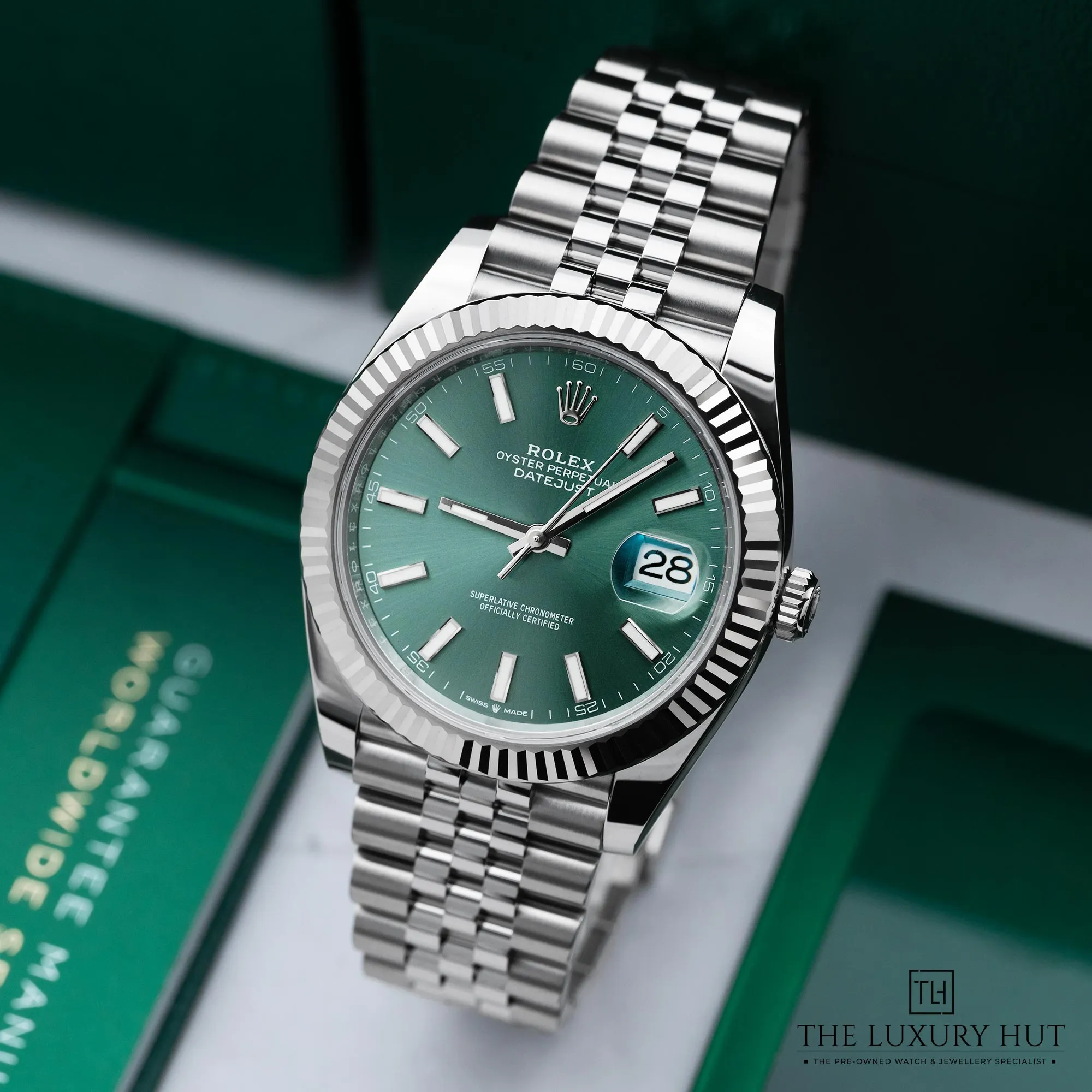 2026/02/69549a99-61f8-4d9e-bff2-24deaba968e7Rolex_Datejust_41_Mint_Green_Baton_Dial_LB823-b.jpg.webp