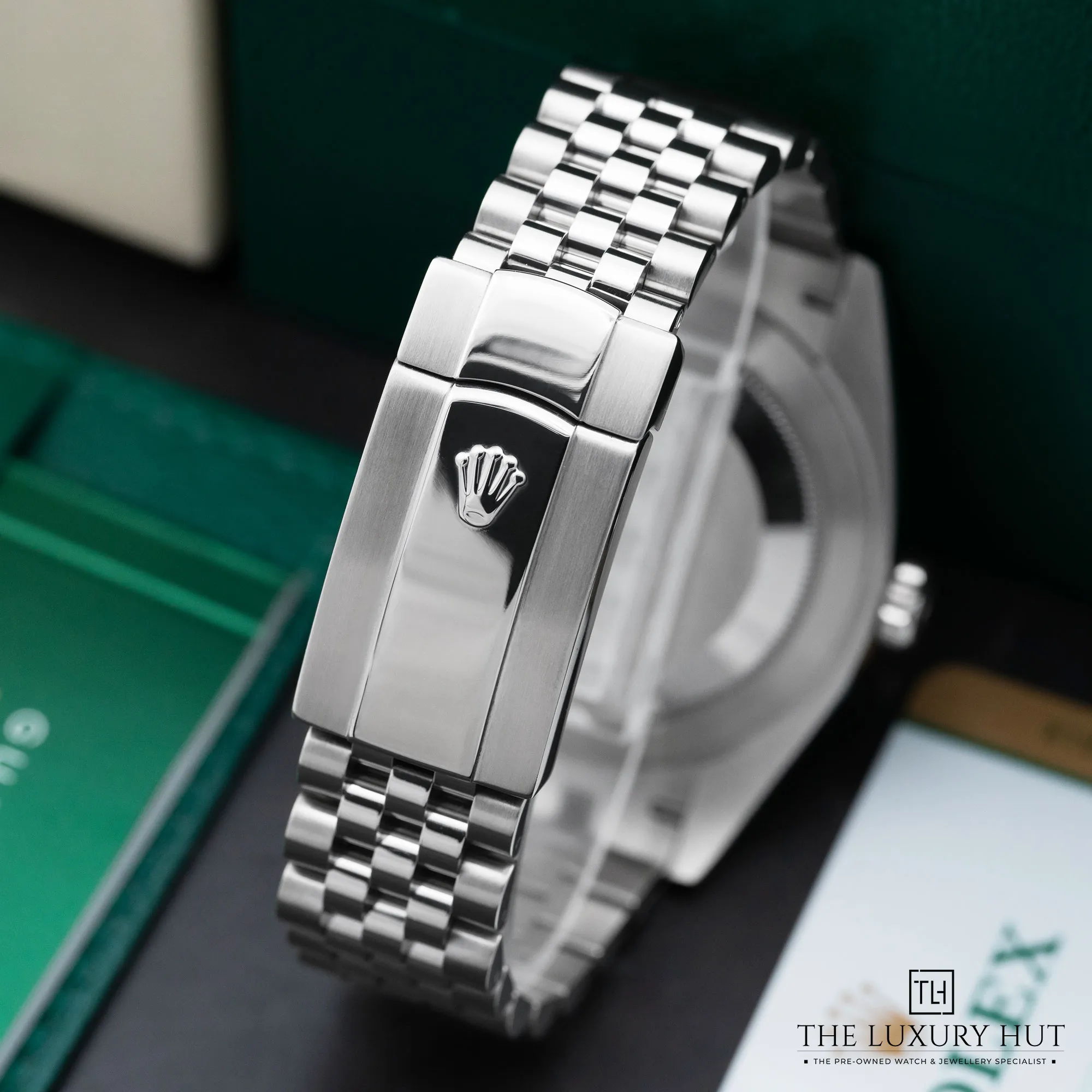 2026/02/ddce75ac-6c67-4674-a18a-23c0956790bdRolex_Datejust_Steel_41_Black_Dial_Jubilee_52673-d.jpg.webp