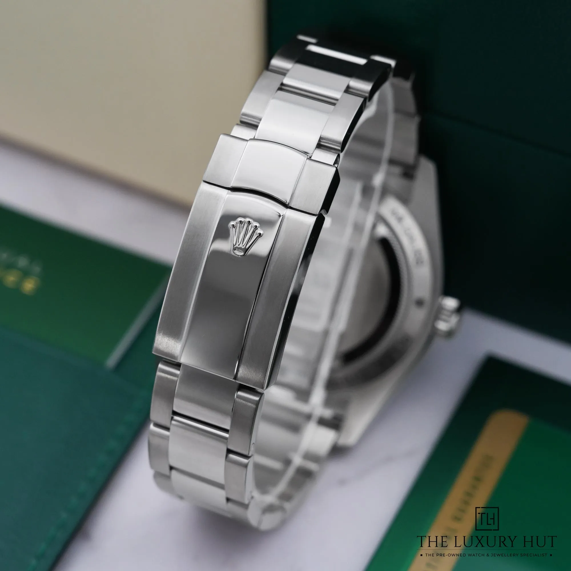 2026/05/536ad64d-a8b4-487b-8483-4c953cd7de0aRolex_Milgauss_Stainless_Steel_Z-Blue_Dial_52877-e.jpg.webp
