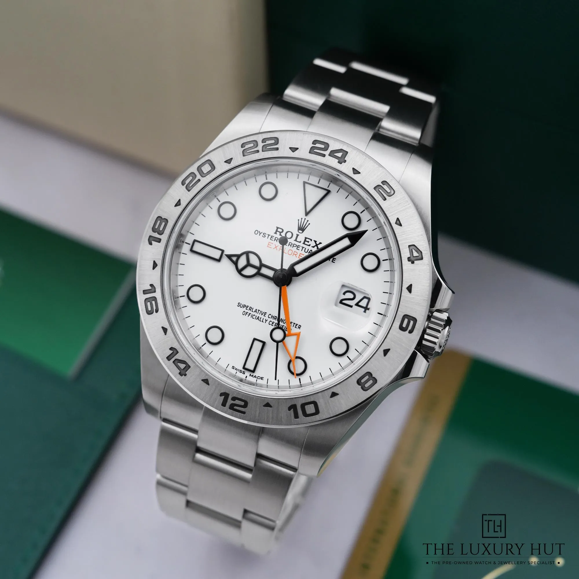 2026/05/f2617124-0cde-4ce7-a9ae-5b75b03638dfRolex_Explorer_II_Steel_42mm_White_Dial_52901-b.jpg.webp