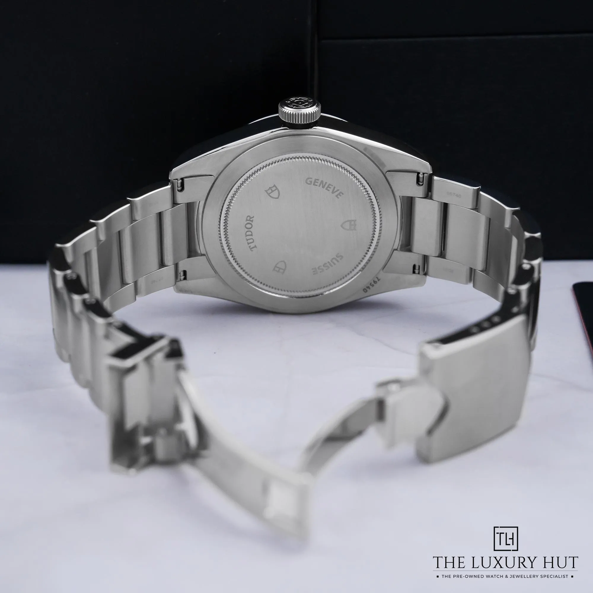 2026/07/fc77aa5d-5735-47ae-8309-81074f8300ccTudor_Heritage_Black_Bay_Stainless_Steel_Black_53167-c.jpg.webp