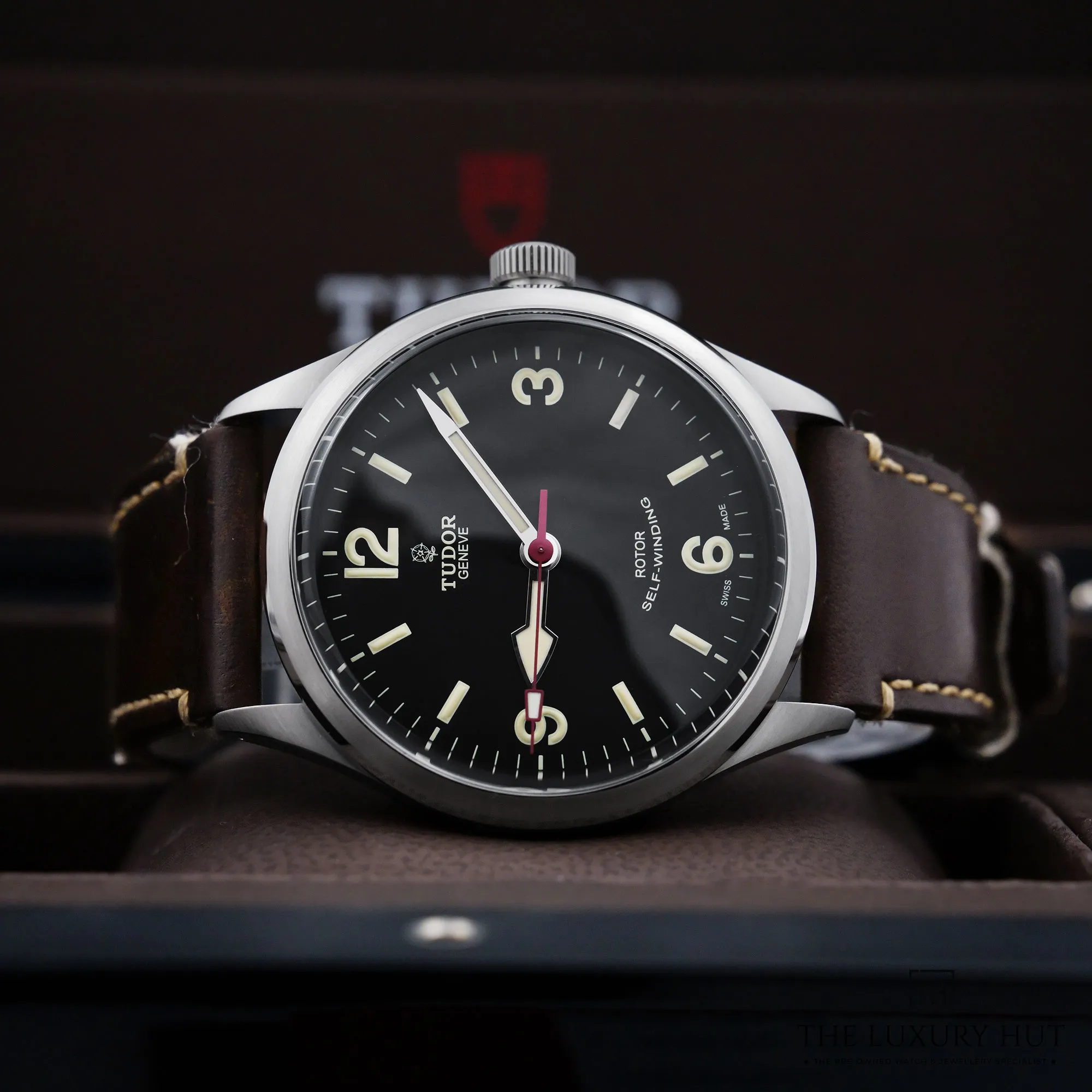2026/08/056622d3-1a73-4278-b55a-53d123127e73Tudor_Heritage_Ranger_Steel_41mm_Black_53318-c.jpg.webp