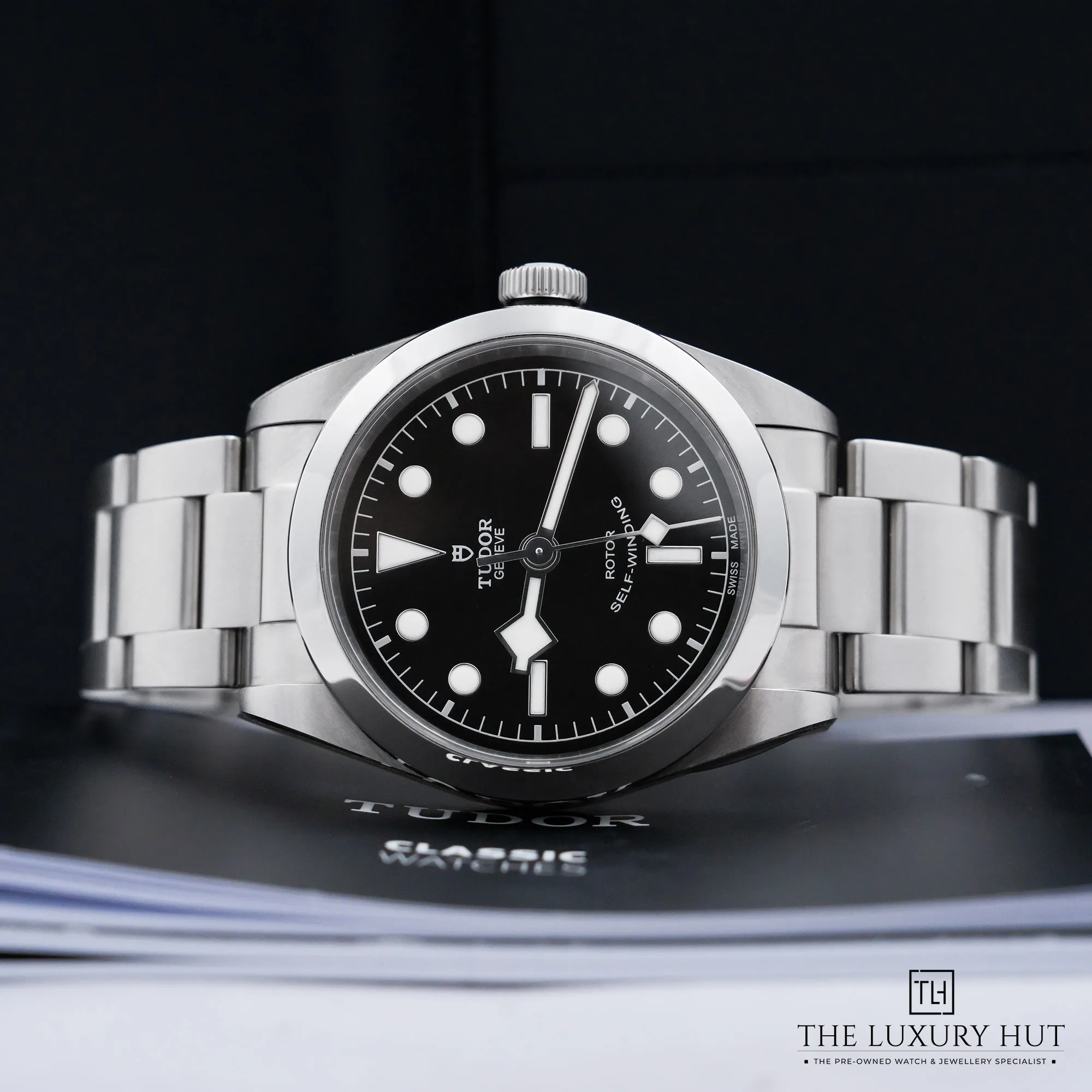 2026/08/4ed9a1c7-51ca-4bf2-815d-462fe5f5d775Tudor_Heritage_Black_Bay_36_Steel_Black_Dial_53313-c.jpg.webp