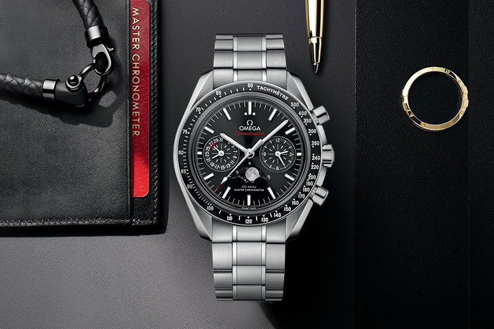 Omega Speedmaster Moonphase
