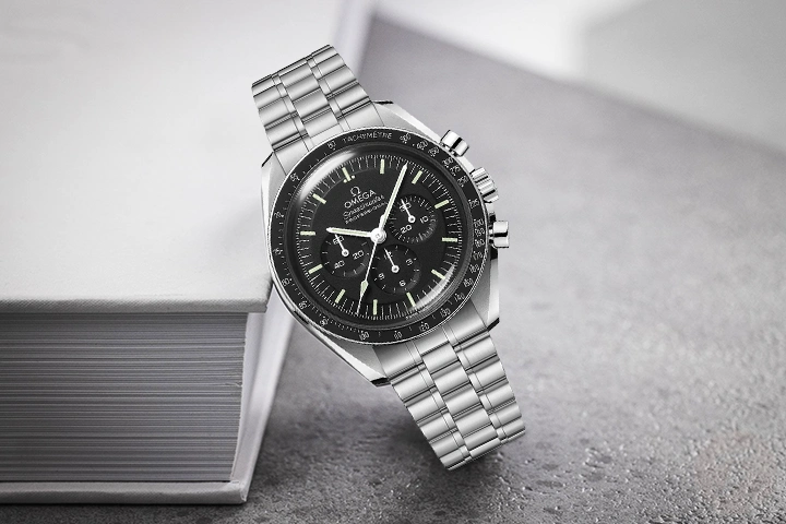 Omega Speedmaster Moonwatch