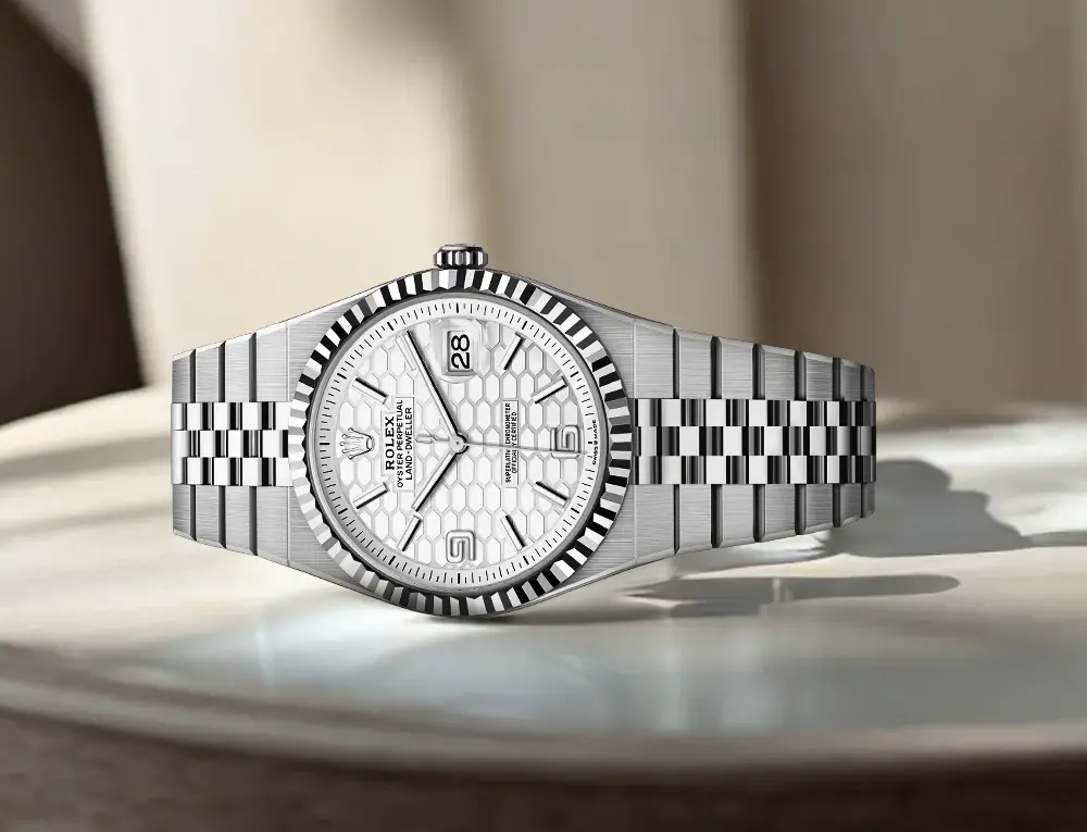Expert Review & Buying Tips for the Rolex Land Dweller 127334